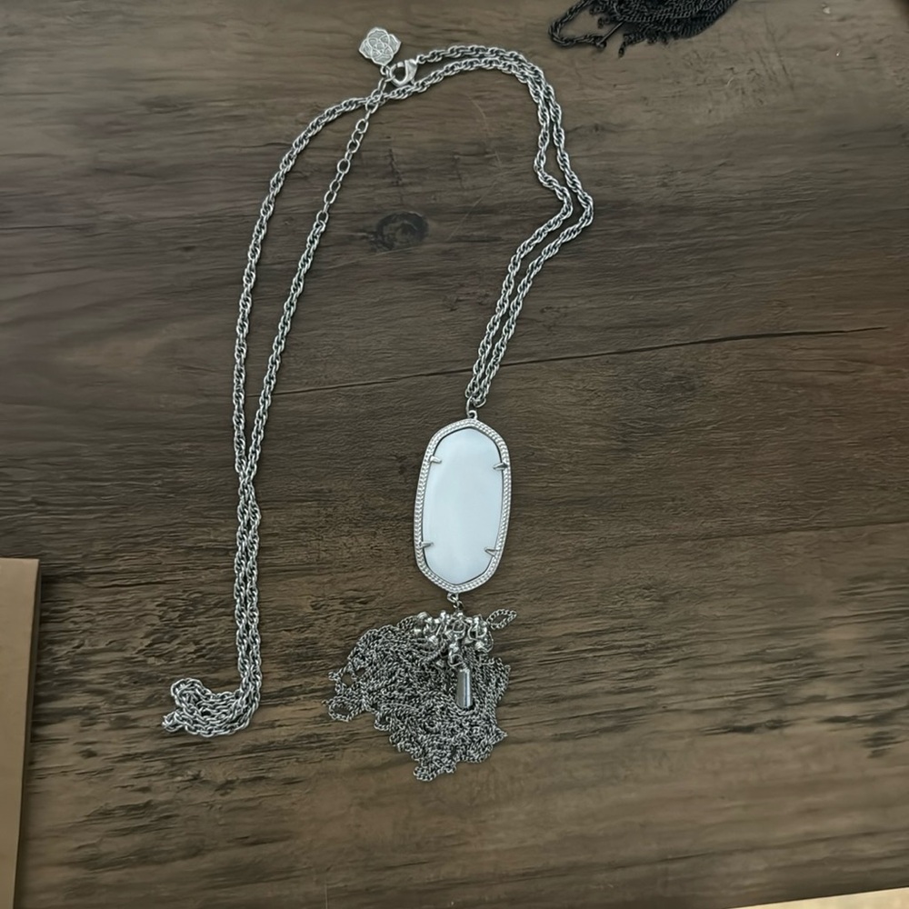 Kendra Scott Necklace